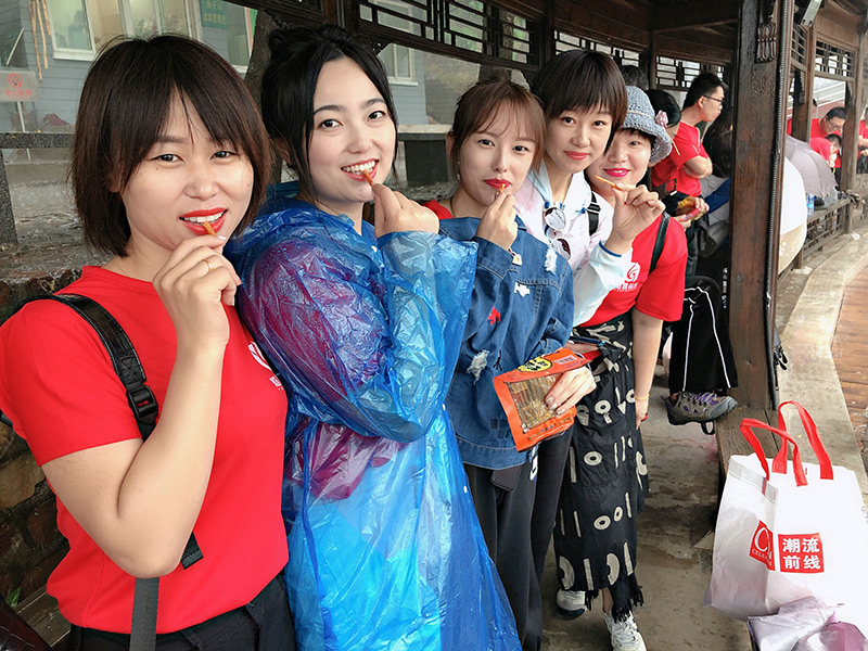 国产麻豆放荡AV剧情演绎