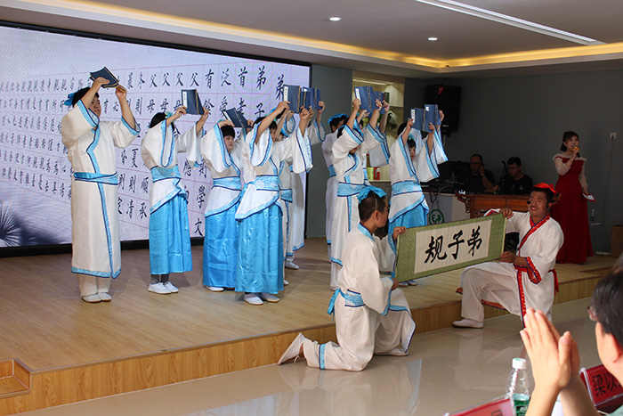 国产麻豆放荡AV剧情演绎